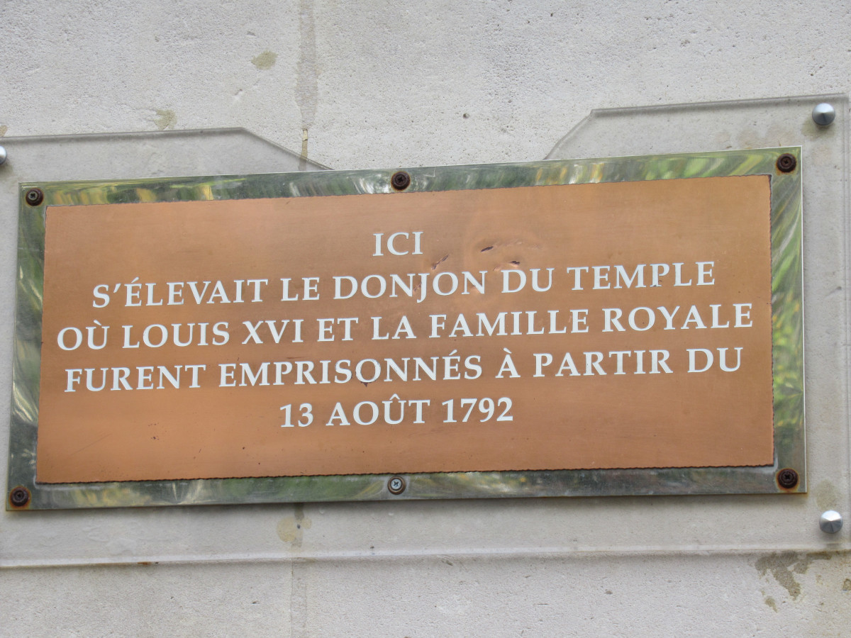 Paris, plaque at Temple
