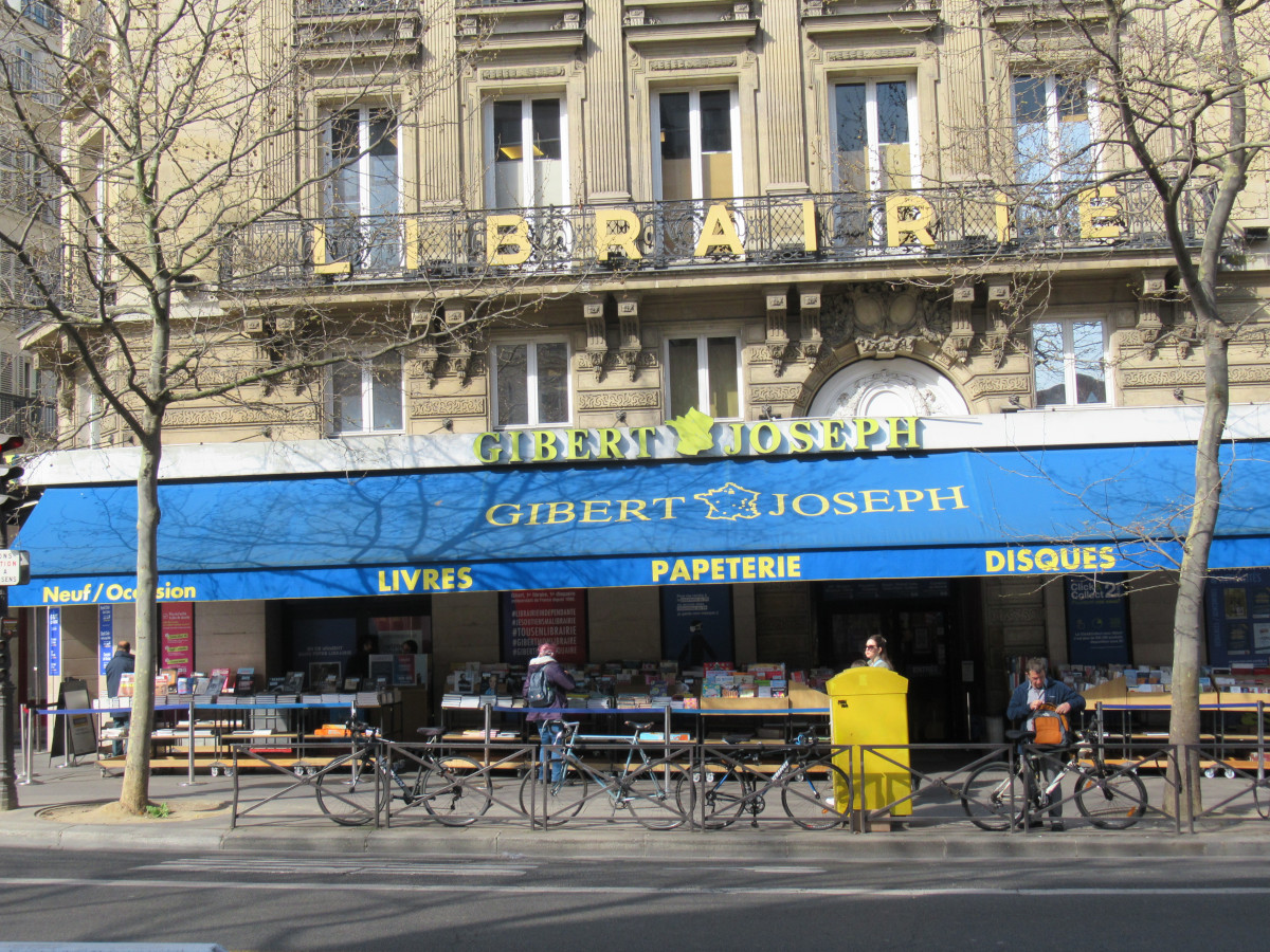 Paris bookshop near Sorbonne